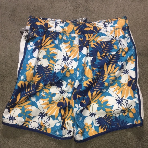 NWT Joe Boxer Hibiscus Swim Trunks - Picture 2 of 6